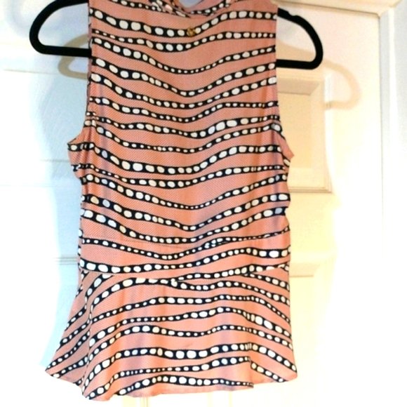 Marie Oliver Black and Pink Peplum Tie Tassel Front Blouse EUC 100% Silk. (G) - Picture 4 of 7